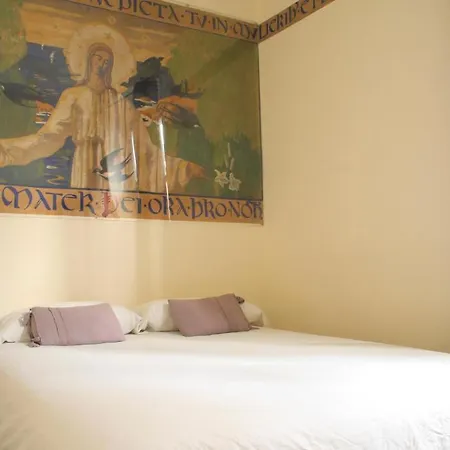 Bells Oficis فندق مبيت وإفطار 2*